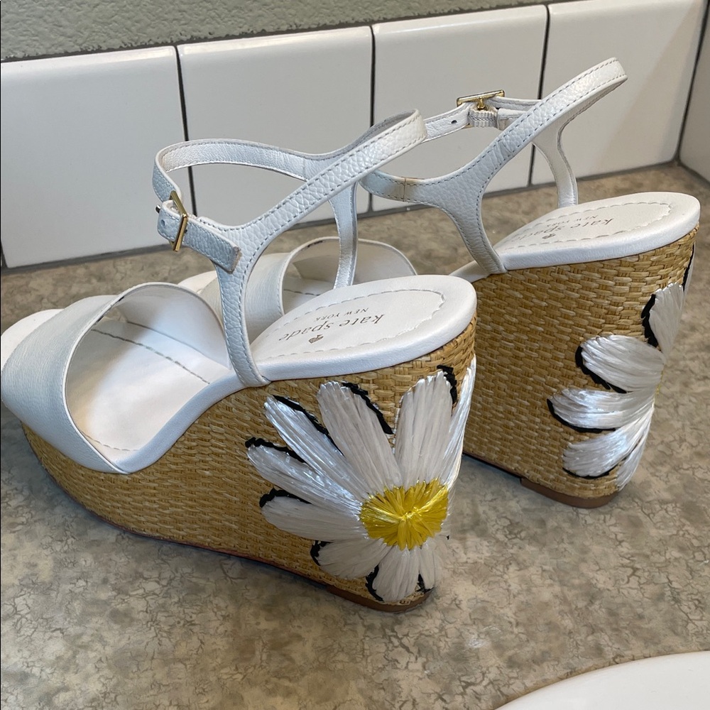 Kate Spade White and Tan Wedge Sandals with Daisy Accent